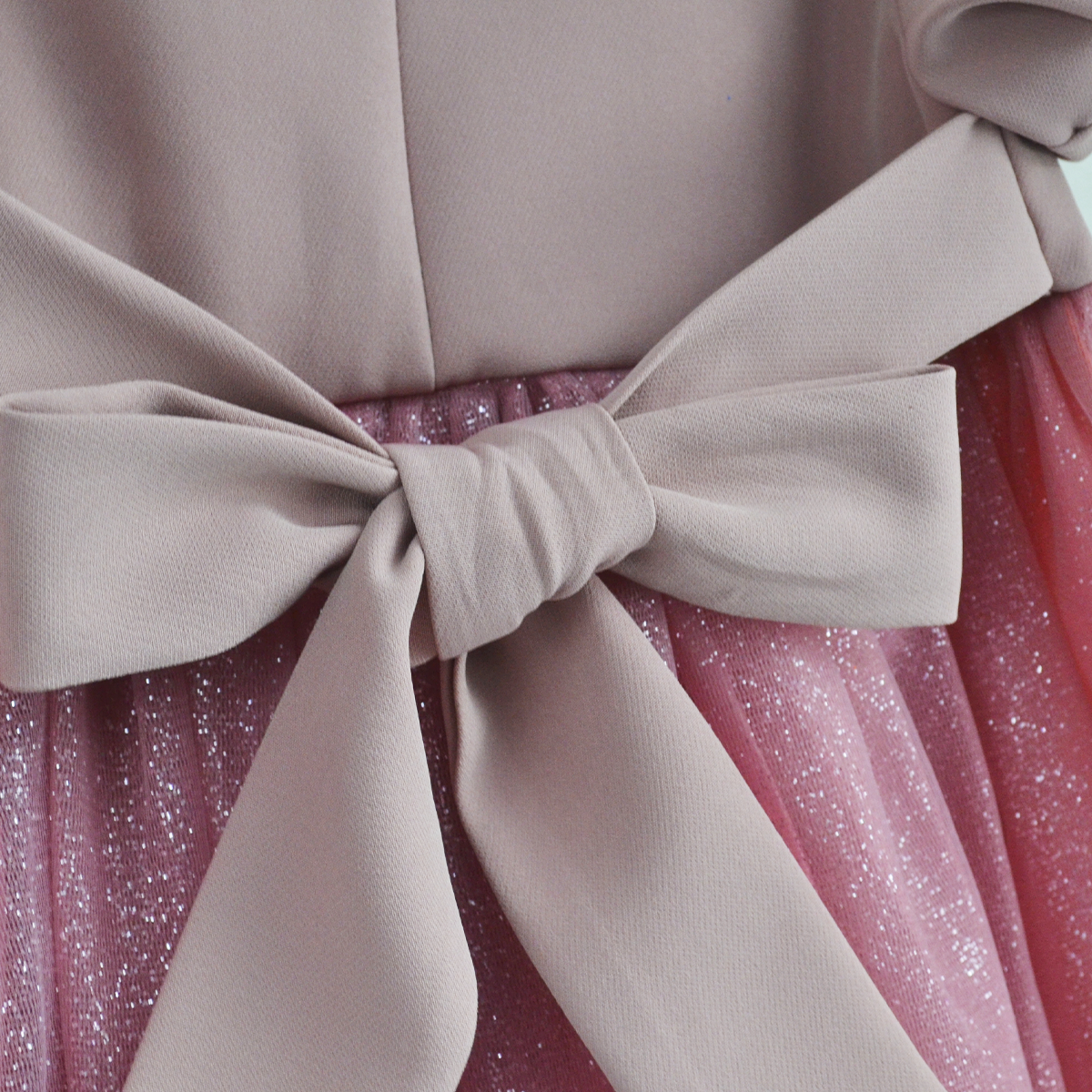 Vestido manga abullonada con flor de satín Flory niña bebé VEBB0119