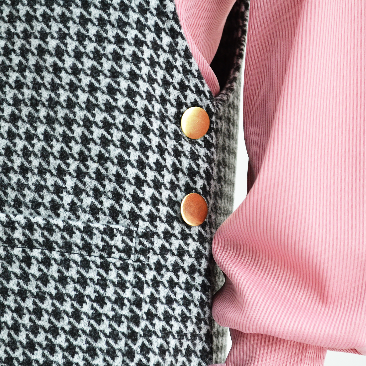 Jumper de cuadros con hebillas doradas y playera manga larga niña Flory JUNI0001