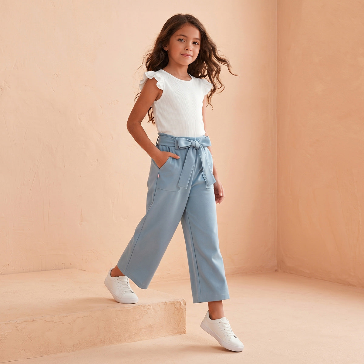 Conjunto con pantalón ancho con blusa blanca • tallas ch-m-gr-xg • BARBIE 5 • CONI0011