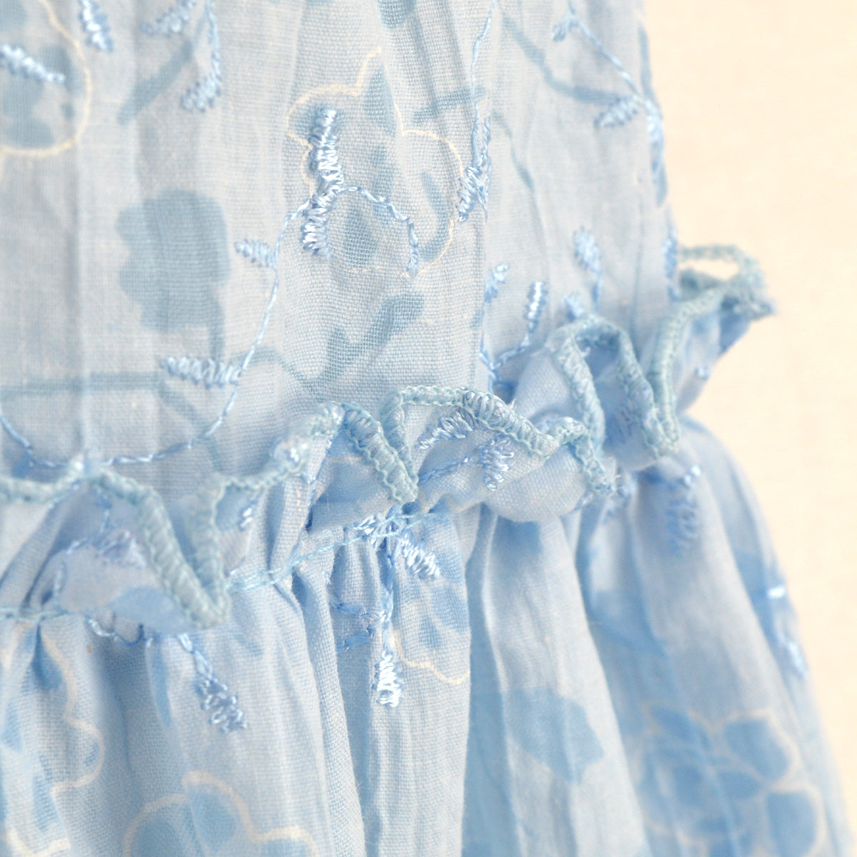 Vestido de tirantes con olanes • PATY 1 •  tallas ch-m-gr • VENI0214B