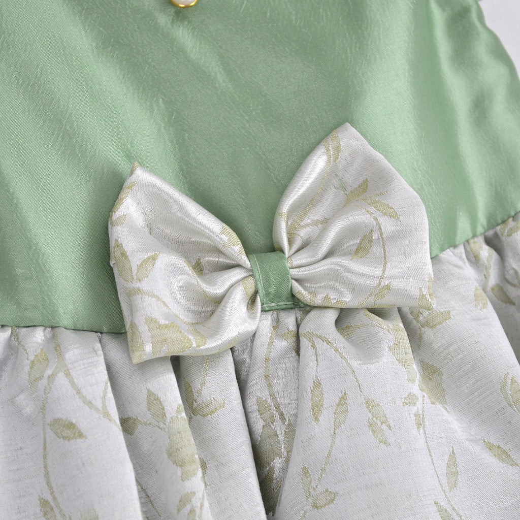 Vestido satinado floreado con moño •  1 a 3 años  • Elena 3