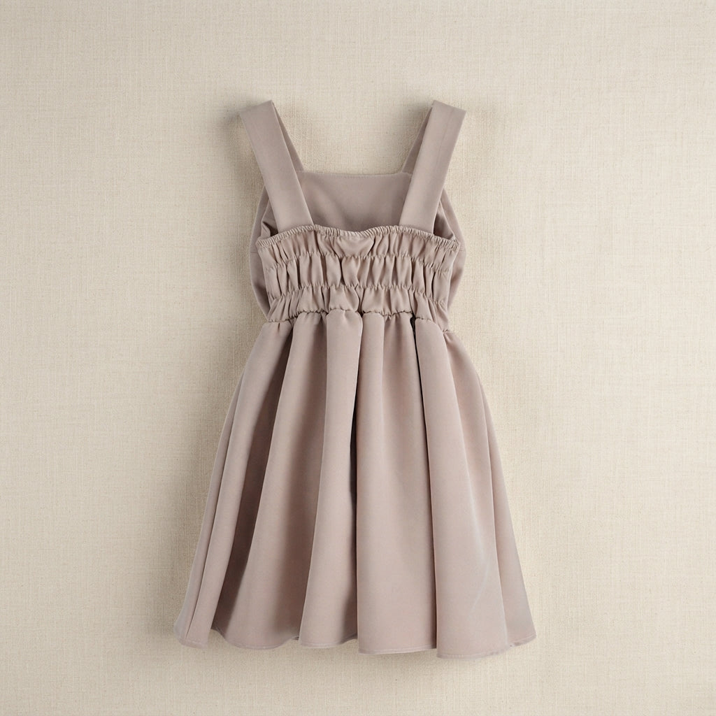 Vestido circular con moño • 4 a 11 años • Barbie 15
