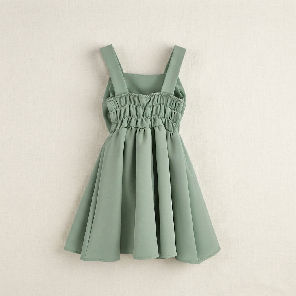 Vestido circular con moño • 4 a 11 años • Barbie 15