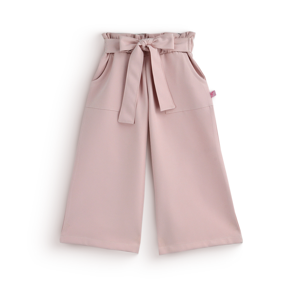 Conjunto con pantalón ancho con blusa blanca • 4 a 12 años • Barbie 5