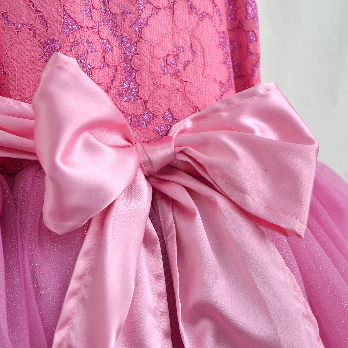 VENI0194 Ves Anahí 3 Flory Niña