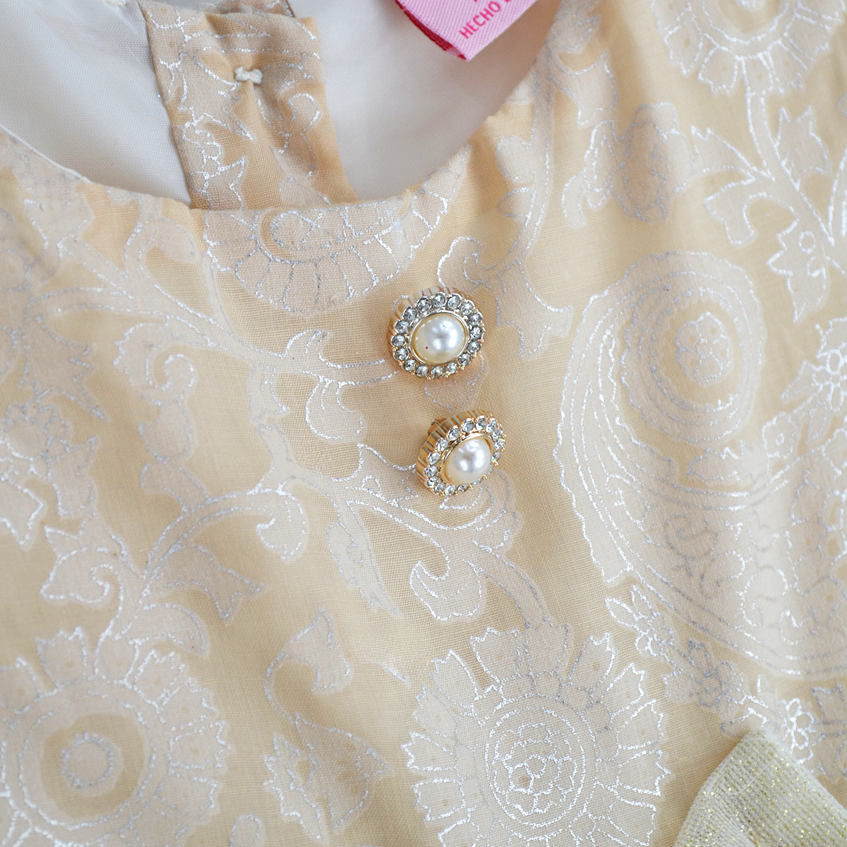 Vestido de satin floreado con moños  •  1 a 3 años  • Elena 4