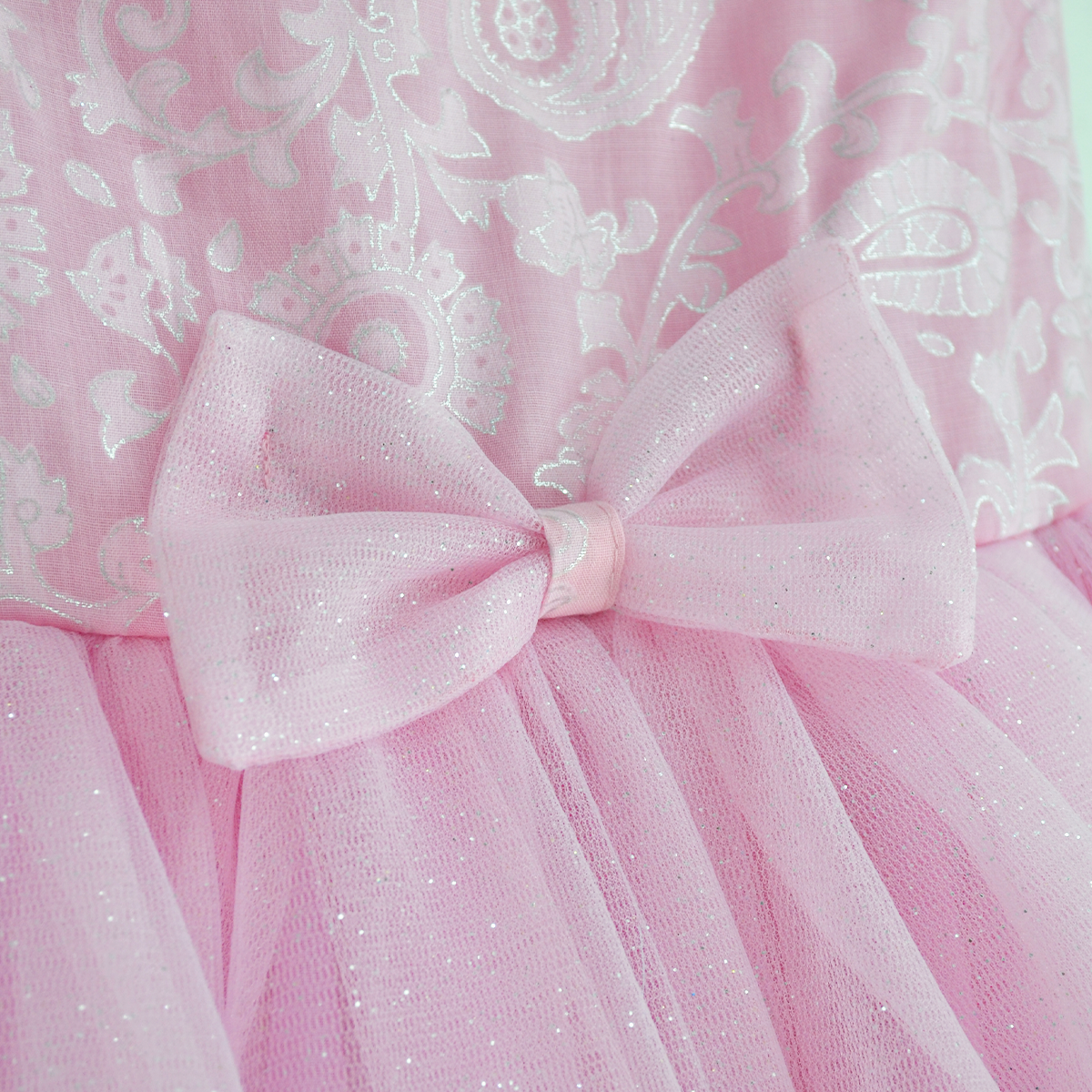 Vestido de satin floreado con moños  •  1 a 3 años  • Elena 4