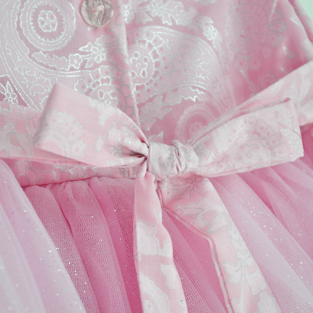 Vestido de satin floreado con moños  •  1 a 3 años  • Elena 4