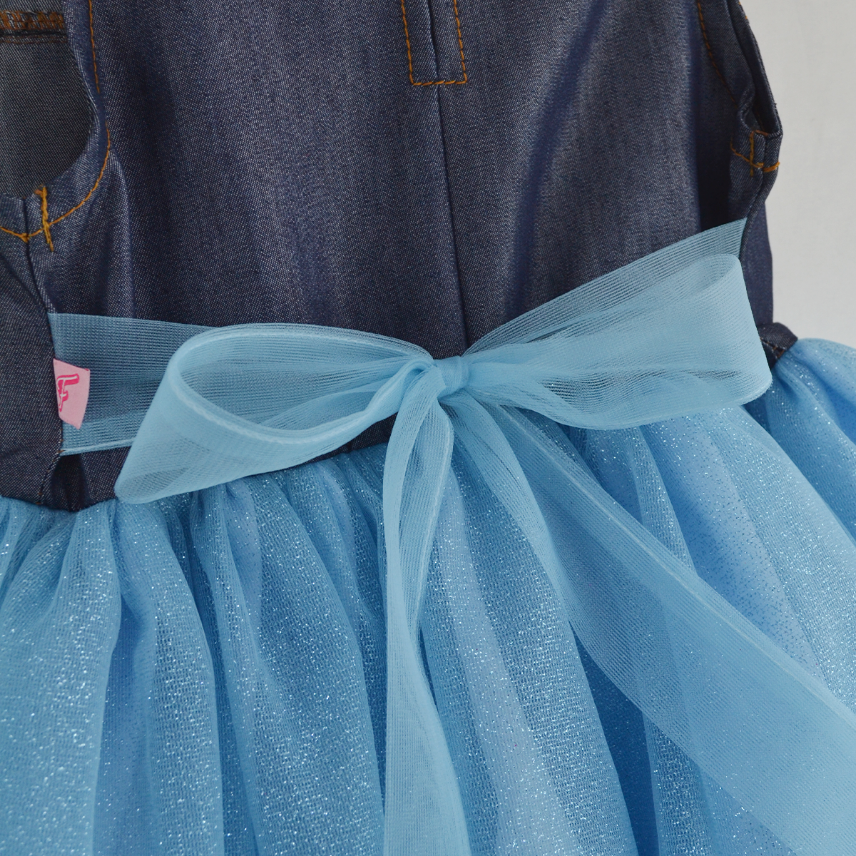 Vestido de mezclilla con carteras y tul • 1 a 3 años • Saori 3